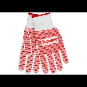 Supreme S/S 18 Gloves